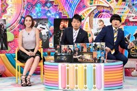 雨上がり決死隊と滝沢カレン（左）。(c)テレビ朝日