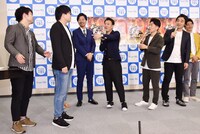 ライスとジャングルポケットがトークの応酬を繰り広げる場面。