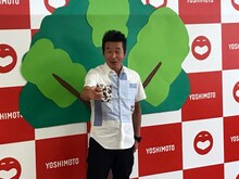 事故を振り返る間寛平。