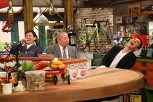 （左から）桂りょうば、桂ざこば、ナインティナイン岡村。(c)関西テレビ