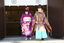 「吉本新喜劇座長酒井藍就任奉告祭」の様子。
