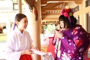 「吉本新喜劇座長酒井藍就任奉告祭」の様子。