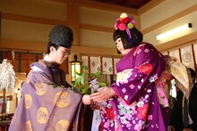 「吉本新喜劇座長酒井藍就任奉告祭」の様子。