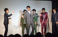 6人漫才を披露するヤーレンズ、コマンダンテ、井下好井。