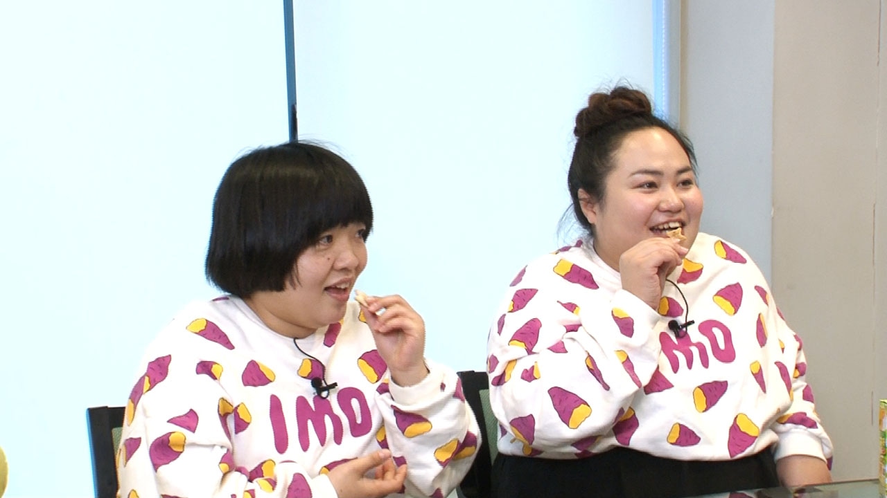商品開発会議に参加するおかずクラブ。