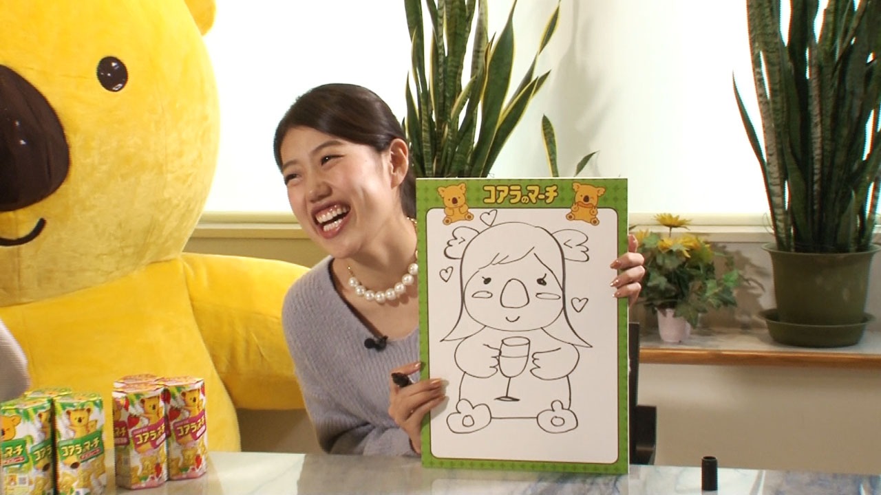 自身をモチーフにした絵柄を披露する横澤夏子。