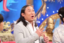 ロバート秋山 (c)フジテレビ