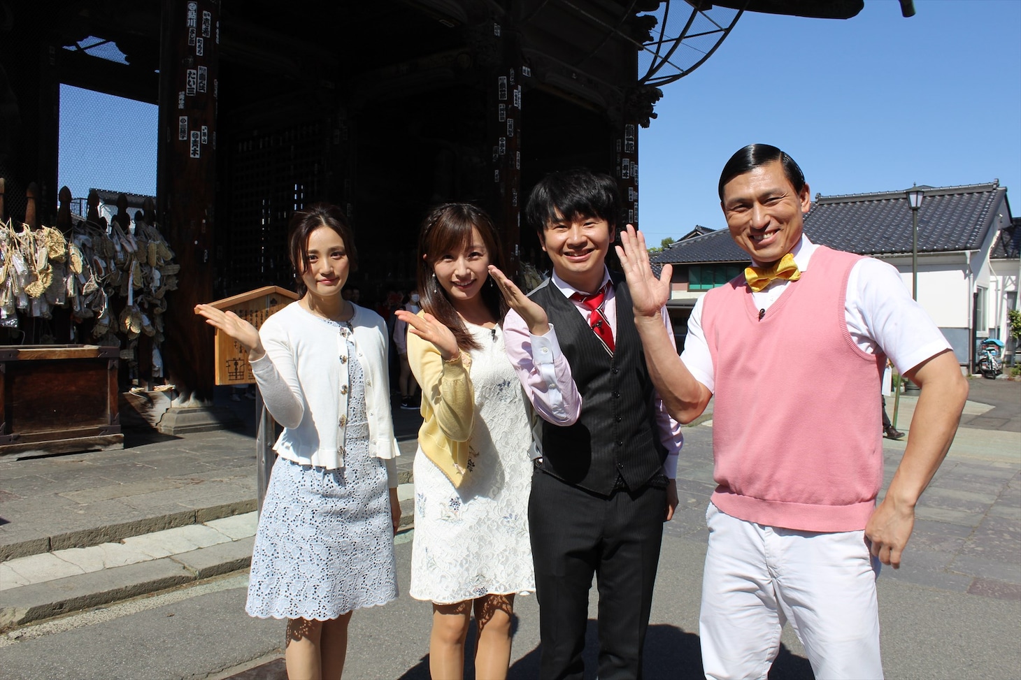 左から内田有紗（テレビ信州アナウンサー）、市野瀬瞳（中京テレビアナウンサー）、オードリー。(c)TSB