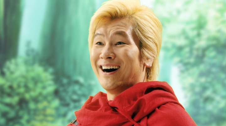 「グランドサマナーズ」新CMのワンシーン。