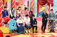 「全日本ヘンな顔選手権」のワンシーン。