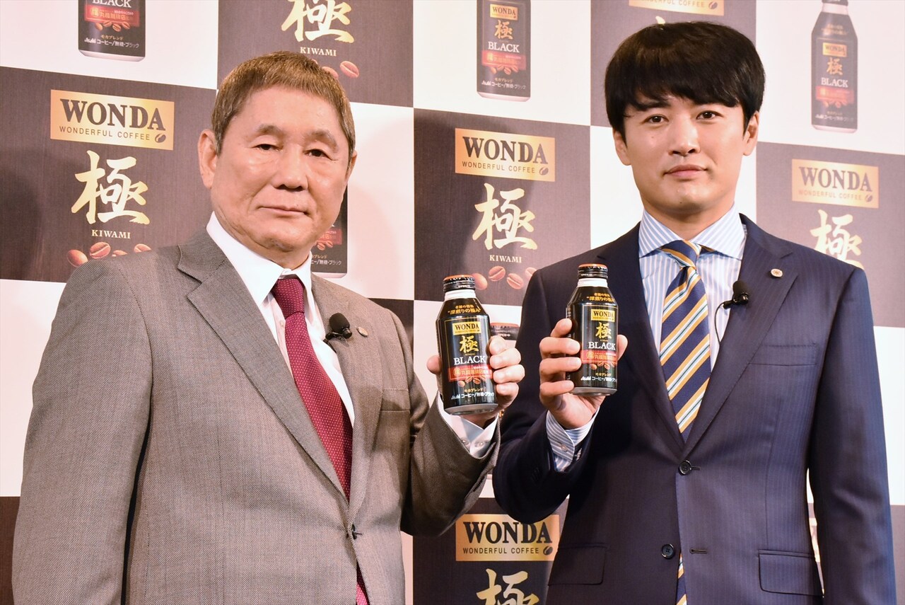 ビートたけし、ピコピコハンマーで劇団ひとりの脳天に一撃