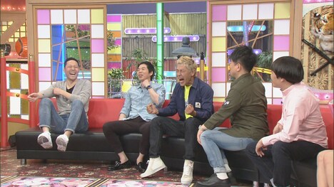 ゲストのロンドンブーツ1号2号・田村亮(中央)。(c)CBC