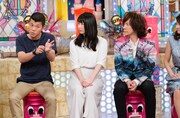 左から亀田興毅、横山由依、ダイアモンド☆ユカイ。(c)読売テレビ