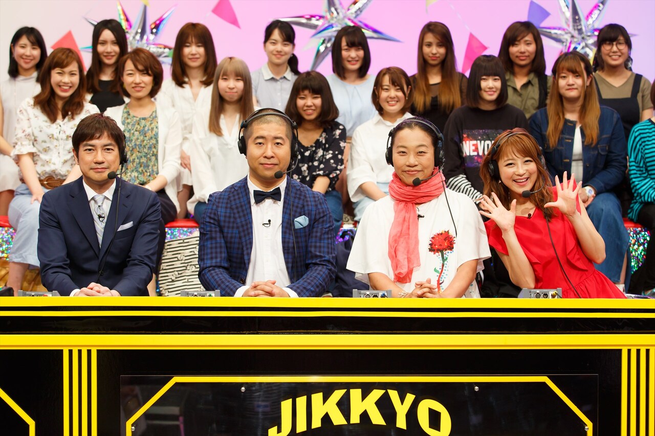 「実況ハトリ×初体験！へっぽこ解説員をそえて」に出演する（手前左から）羽鳥慎一、ハライチ澤部、いとうあさこ、鈴木奈々。(c)中京テレビ