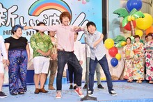 フースーヤ（中央）