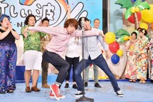 フースーヤ（中央）