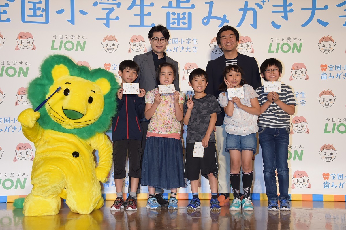 「第74回全国小学生歯みがき大会 in札幌」の様子。