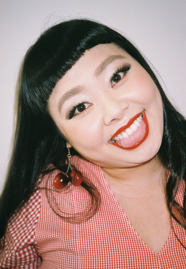 「NAOMI」より、渡辺直美。