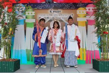 左からU字工事・福田、磯山さやか、U字工事・益子。