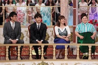 「土曜▽あるある晩餐会」に来賓として登場する（左から）コマンダンテ、菊地亜美、おかずクラブゆいP。(c)テレビ朝日