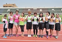 「女子駅伝」の出場者たち。(c)MBS