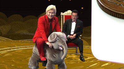 「意味深」に出演するメイプル超合金カズレーザー（左）と高橋英樹。(c)テレビ朝日