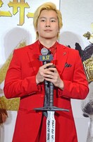 メイプル超合金・カズレーザー