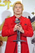 メイプル超合金・カズレーザー