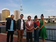 （左から）ナイツ、草野仁、山根千佳、本郷杏奈。(c)テレビ朝日