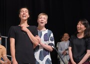 「探偵！ナイトスクープ」ファンのドイツ人カップル（左）。(c)ABC