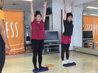 新コーナー「レギュラー全員何か習うンデス！」のワンシーン。(c)日本テレビ