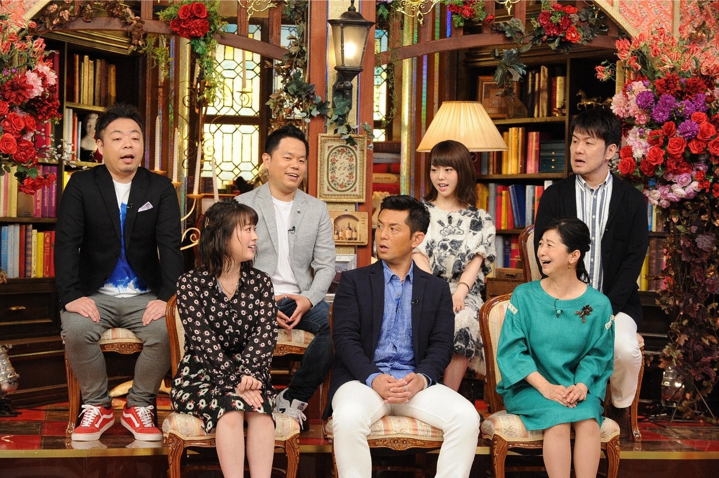 ダイアン（後列左）、土田晃之（後列右）らゲストたち。(c)ABC