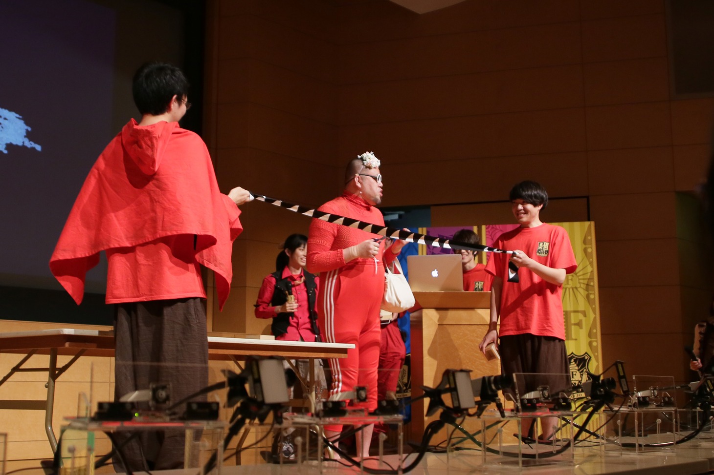 「メイキンクエスト」の様子。(c)メ～テレ