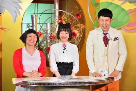 「ご長寿クイズ」司会のすっちー、宇都宮まき、小籔千豊（左から）。(c)MBS