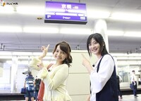 左から久野知美、伊藤かずえ。