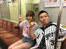 左から大川藍、ますだおかだ増田。