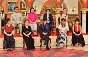 スタジオ出演者たち。(c)TBS