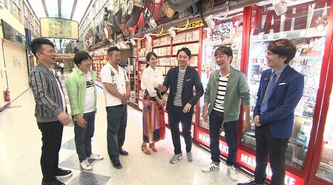 「本屋でマンガ大好き芸人」のワンシーン。(c)テレビ朝日