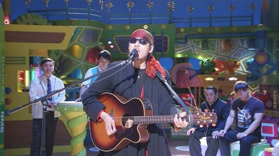 「NMBとまなぶくん」でパフォーマンスを展開するTakuya Nagabuchi。(c)関西テレビ