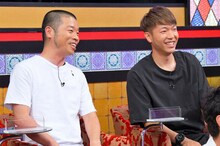 初登場時のアキナ。(c)MBS