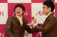 「まだ生きたい！」と訴える銀シャリ鰻（左）。