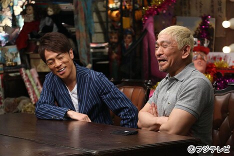 松本人志と陣内智則（左）。