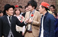 これからブースで待機する笑撃戦隊。