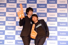 斎藤工（左）とトレンディエンジェル斎藤（右）。