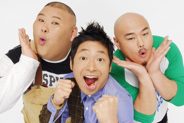 安田大サーカスHIRO（左）