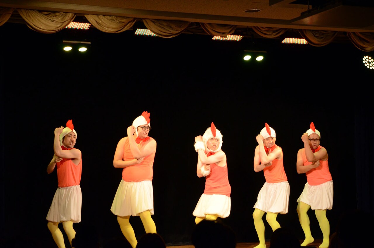 個性豊かなキャラ続々、脳みそ夫単独ライブ「こんちわ～すクラブ」DVD化