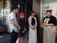 （左から）千鳥ノブ、misono、おのののか、みくぴ。(c)CBC