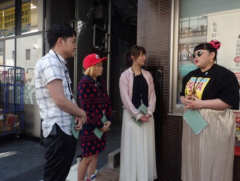 （左から）千鳥ノブ、misono、おのののか、みくぴ。(c)CBC