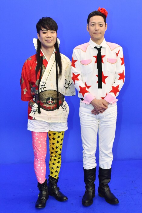 ライト東野（右）とレフト藤井（左）。