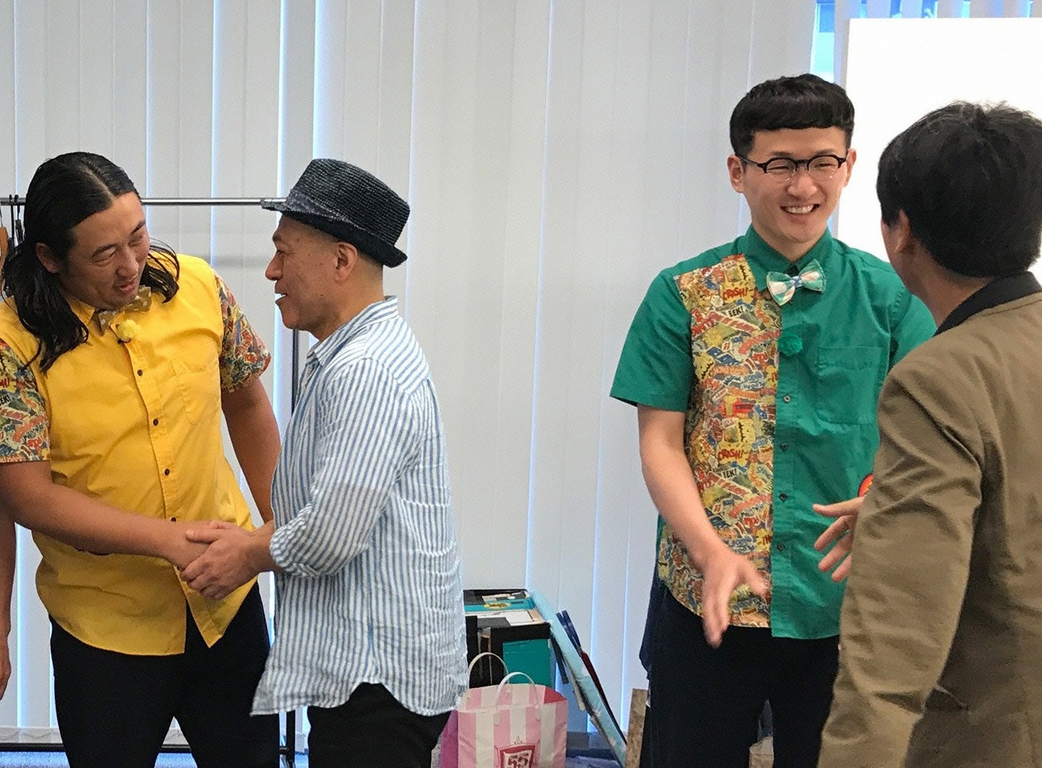 「ザキとロバ」のワンシーン。(c)メ～テレ